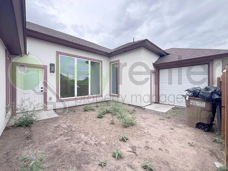 2705 Tassajara St — Photo 35