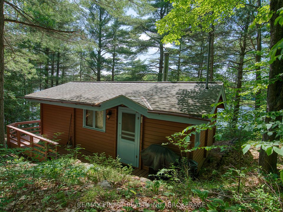 1st image of 1029 Oak Ln S