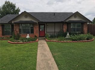 1737 Fern Ct, Lewisville, TX 75067