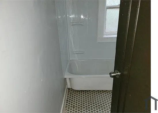 3210 W 114th St #4 — Photo 3