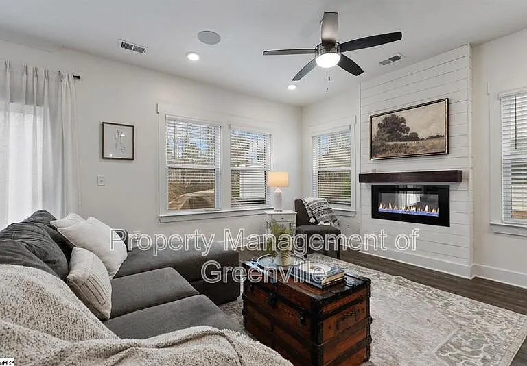 100 Grey Oak Trl — Photo 25