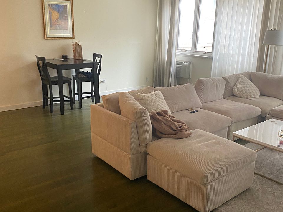 1st image of 1419 N State Pkwy APT 203