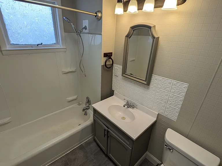 1624 S Highland Ave — Photo 7