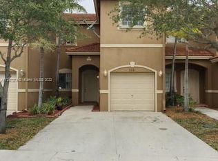 8531 SW 214th Ln, Cutler Bay, FL 33189