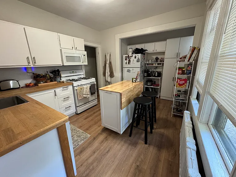 32 Goodrich Rd #1 — Photo 1