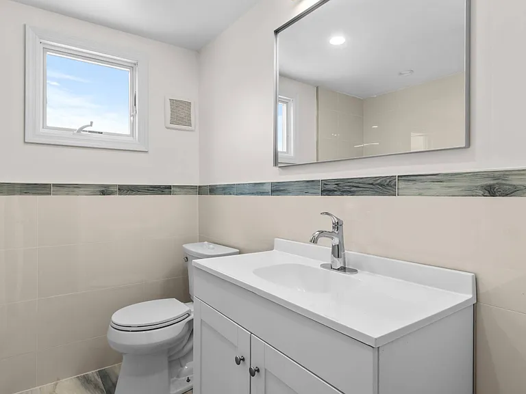 12 Sanger Pl — Photo 12