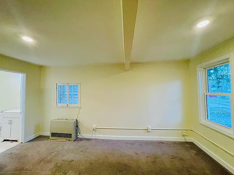 81 Sharrow Cir — Photo 11