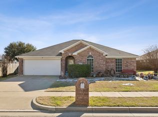 705 Calender Ct, Fort Worth, TX 76131