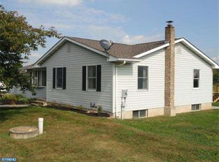 571 Hoffmansville Rd, Bechtelsville, PA 19505