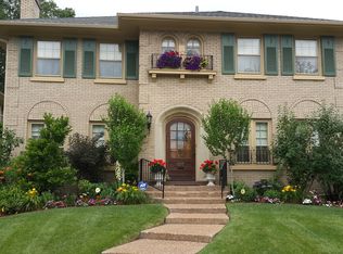 1015 N Oak Park Ave, Oak Park, IL