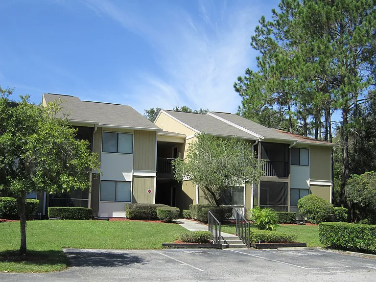 Stone Creek Apartments — Photo 21