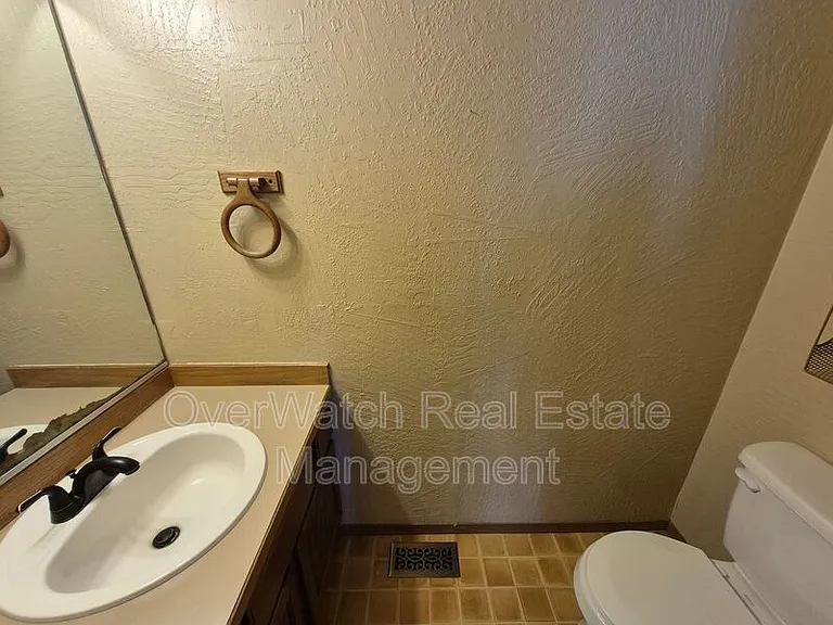 6872 Tamir Ave — Photo 3