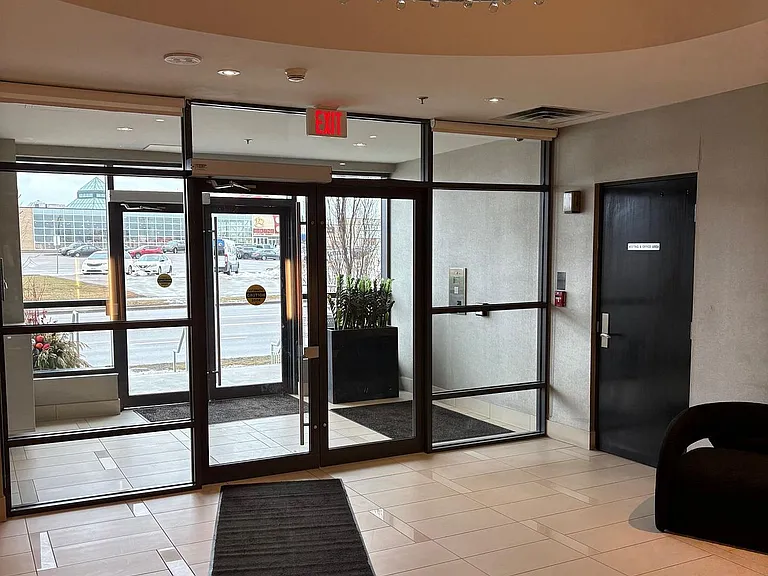840 Queens Plate Dr #501 — Photo 3