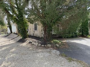 4 Jarves St #A, Sandwich, MA 02563