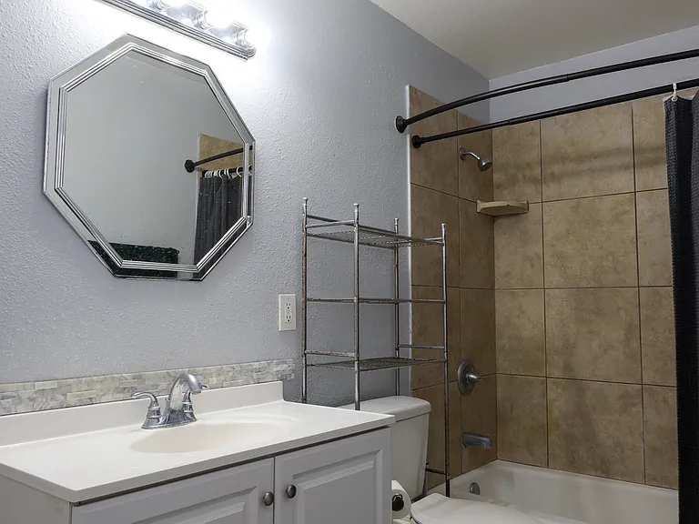 3300 S Terrace Rd #6 — Photo 13