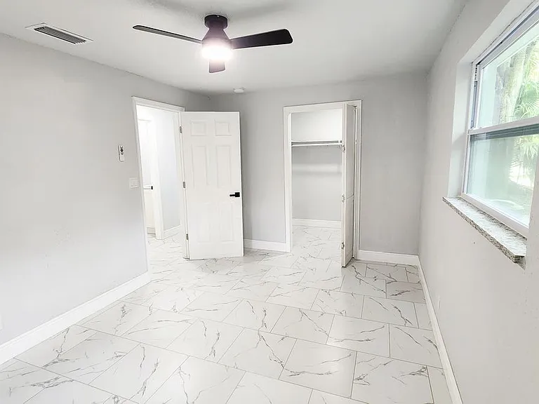 128 Kingston Ave — Photo 15
