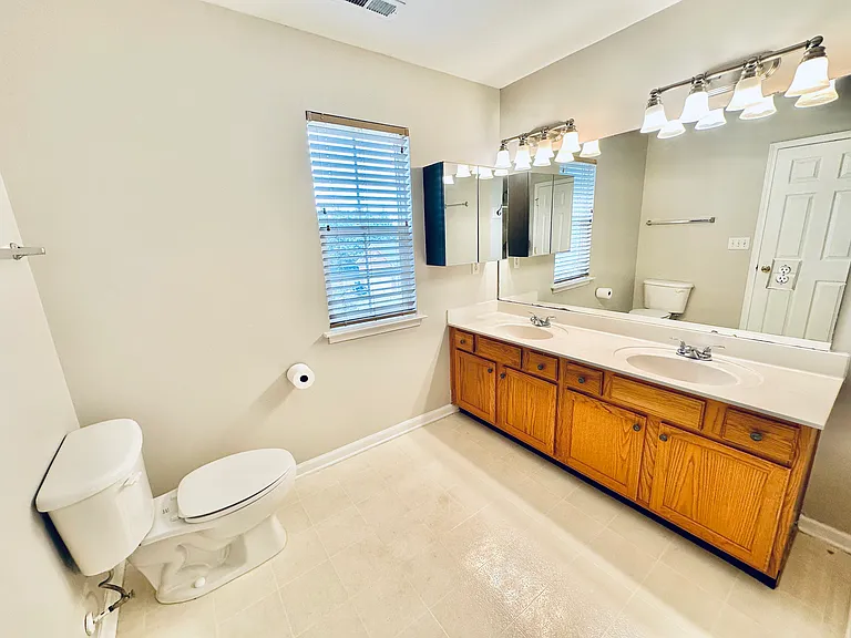 Large master bath