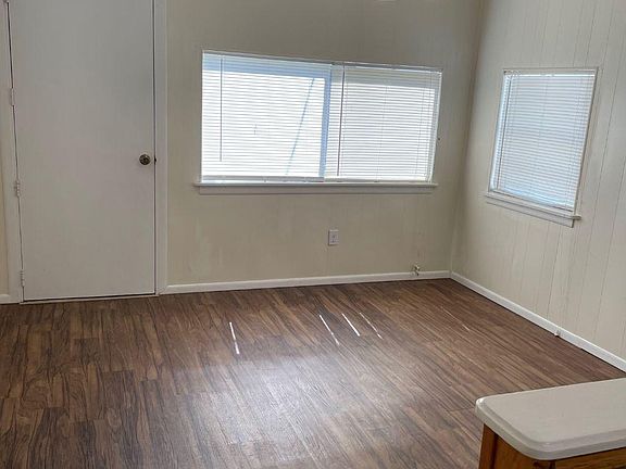 5th image of 2332 Trosper Pl