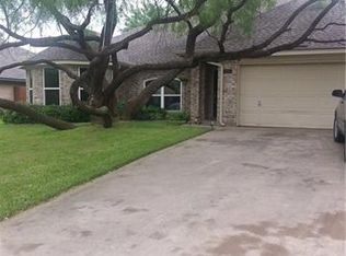 140 NE McAlister Rd, Burleson, TX 76028