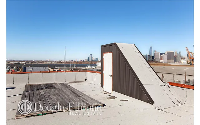 Rented by Douglas Elliman | media 17