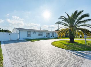 6390 Plunkett St, Hollywood, FL 33023