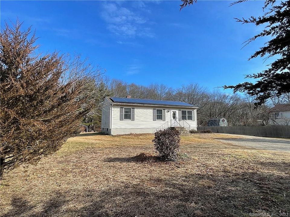 673 Riverside Dr, North Grosvenordale, CT 06255 Zillow