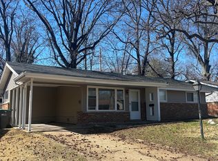 9741 Wendell Dr, Saint Louis, MO 63136