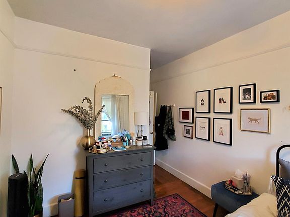 3rd image of 352 Saint Johns Pl APT 3A
