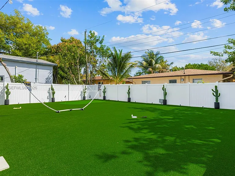 1532 N Andrews Ave — Photo 49