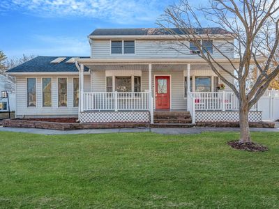 18 Wagon Lane E, Centereach, NY, 11720