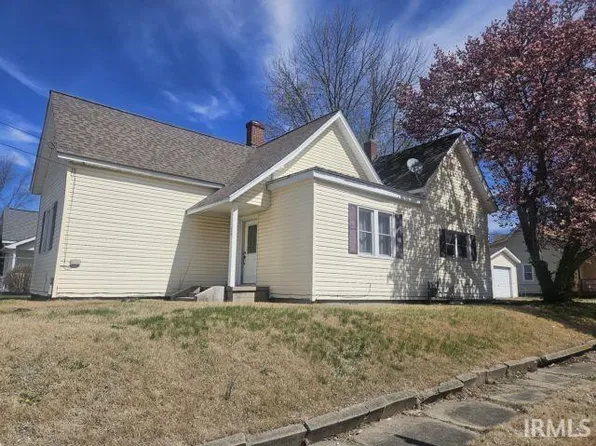 114 SE 11th St, Washington, IN 47501