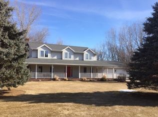 2850 Dream Lake Rd, De Pere, WI 54115