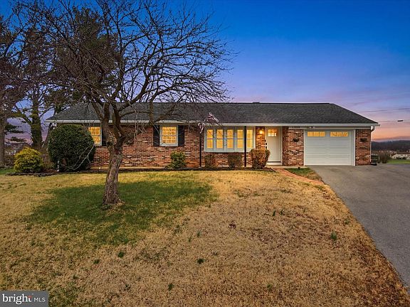 2nd image of 13835 Northcrest Rd