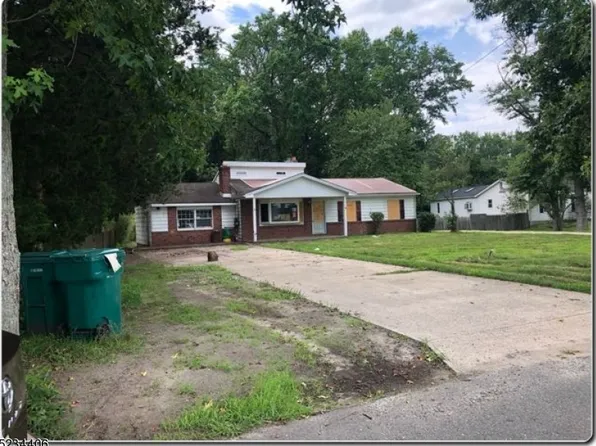 19 Applegate Ln, Plumsted Twp., NJ 08533