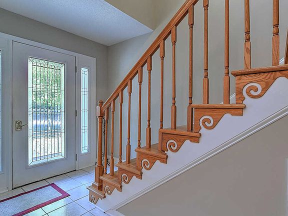 3rd image of 202 S South Hampton Dr #202