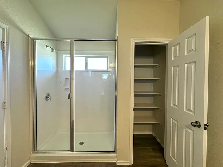 300 Danielle Dr — Photo 22