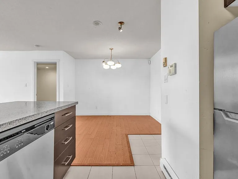 5088 Kwantlen St #3XX — Photo 9