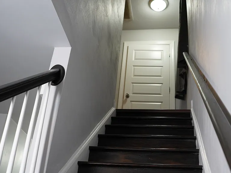 Entry way staircase view