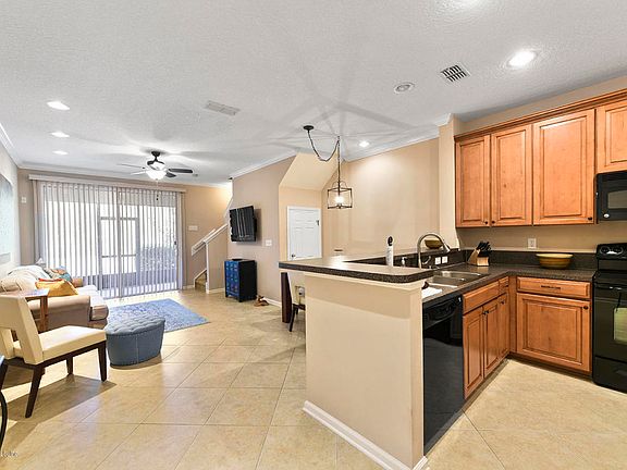 2nd image of 6181 Bartram Village Dr