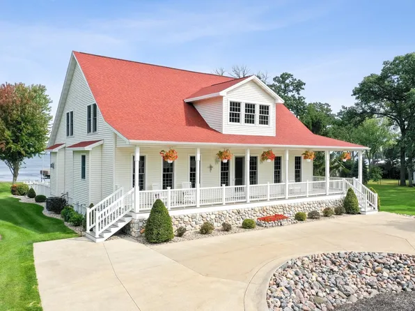 7046 S Us Highway 45, Oshkosh, WI 54902