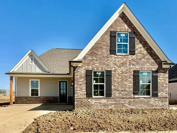 8821 Tucker Ln, Southaven, MS 38672