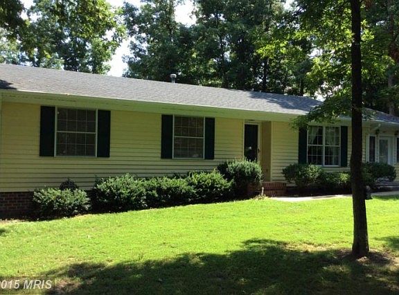 3rd image of 455 Laurel Ave