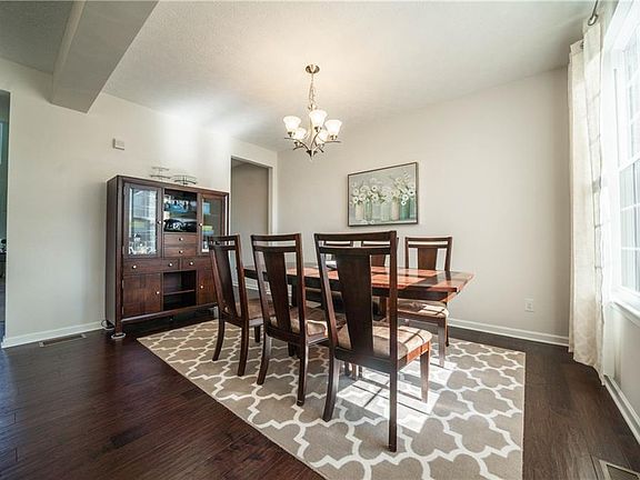 4th image of 2520 Voyager Cir