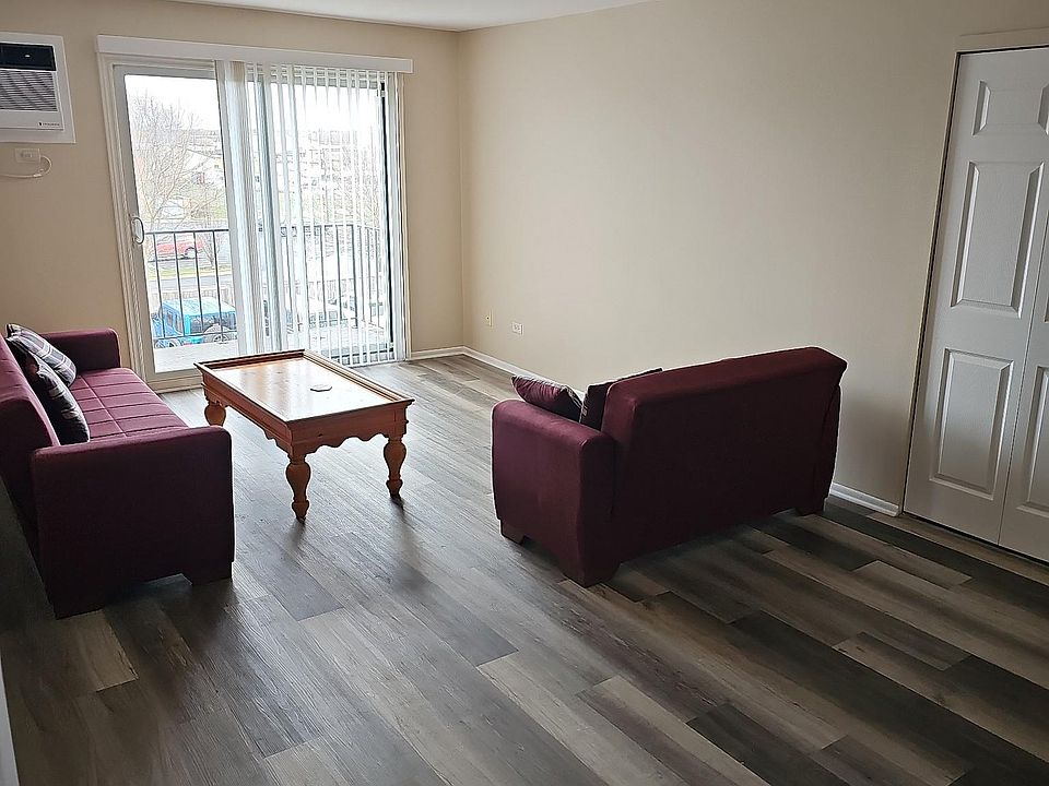1st image of 3 Hawthorne Ln APT 308