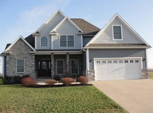 6137 Fullerton Rd, Stevensville, MI 49127