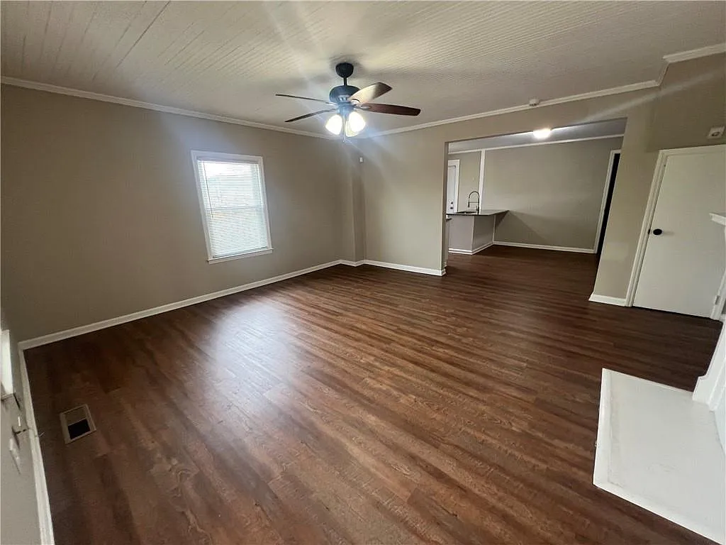 1 bed, 2.0 bath, $1,395 — Photo 2