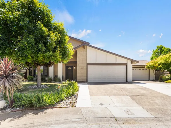 19 Mossbeach Ct, Sacramento, CA 95831