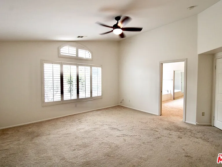1124 Acapulco Ave — Photo 27