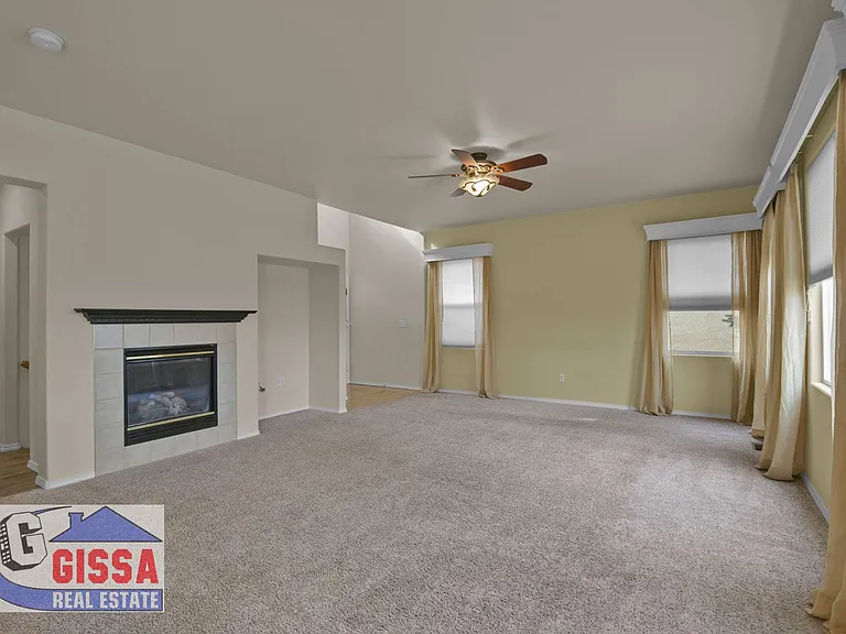 5532 Mountain Garland Dr — Photo 10