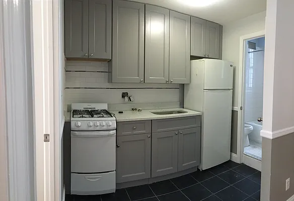 Rented by Kenneth Rosenblum, LREB | media 26